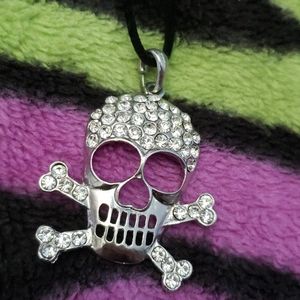 Skull necklace